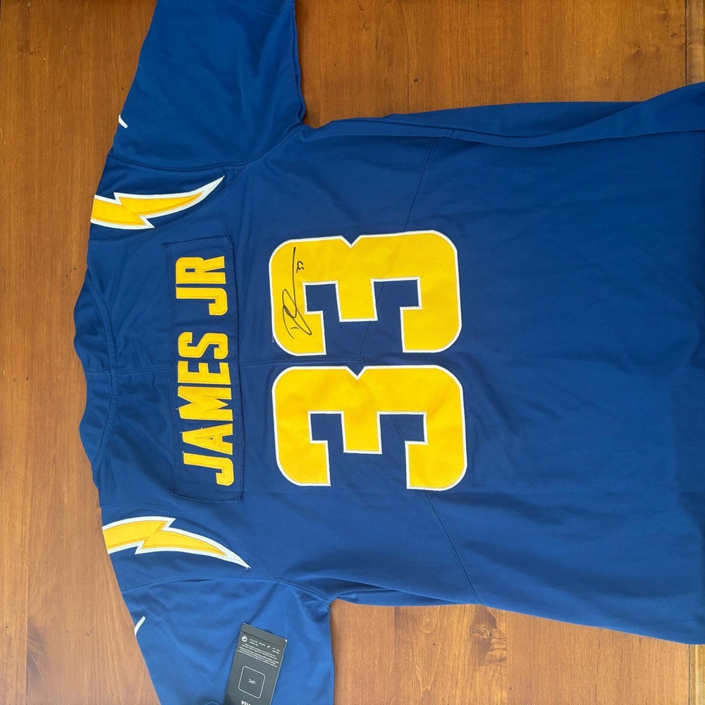Signed Derwin James Jr Jersey, S, NWT